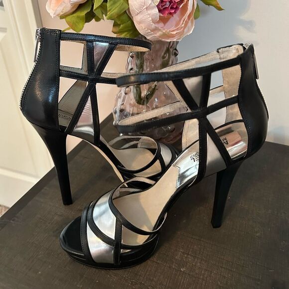 EUC Michael Kors Heels(size 9.5) - Picture 2 of 7